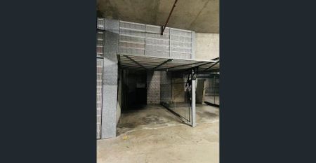 The Miramar for lease - Photo 5