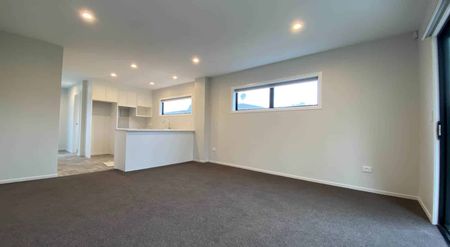 One Week Free Rent - Step Into Elevated Urban ... - Photo 5