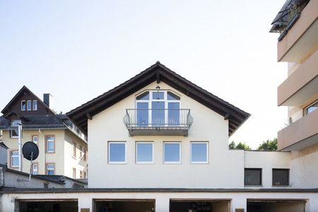 Schicke 4 Zimmerwohnung mit Tageslichtbad ohne Balkon - Foto 2