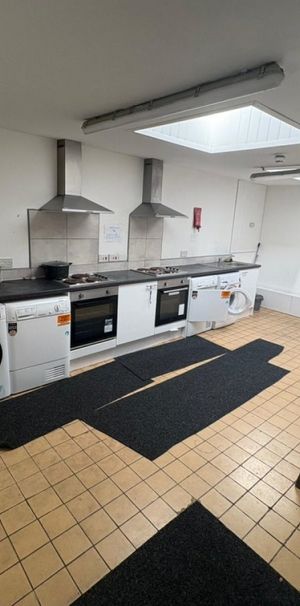 1 bed House Share - To Let - Photo 1