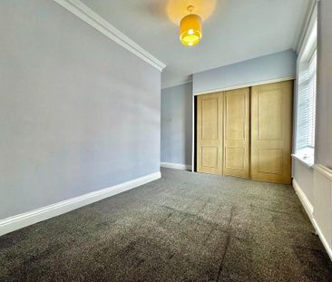 3 bedroom end of terrace house to rent - Photo 5