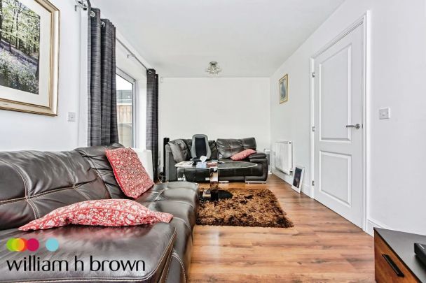 London Road - Photo 1