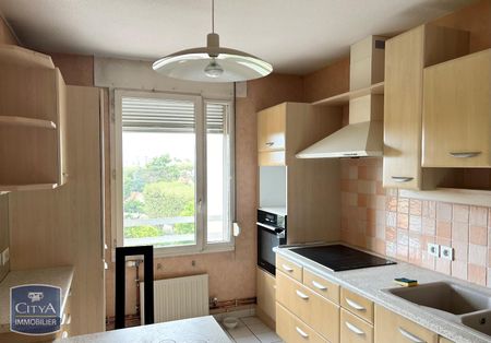 Location Appartement 4 pièces 96m² MACON 71000 - Photo 3