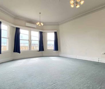 CITY CENTRE - 2 BEDROOMS - Photo 2