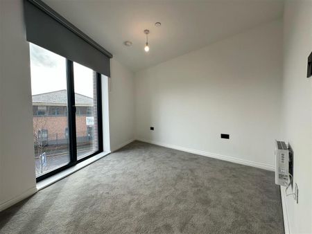 3 bedroom apartment to rent - Photo 4