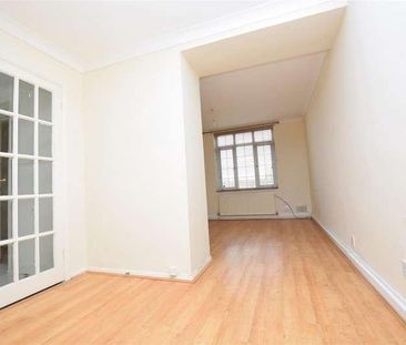 Russells Avenue, Rainham, Gillingham, ME8 - Photo 1