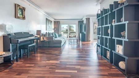 Apartamento de alquiler en Puerto Banús - Photo 2