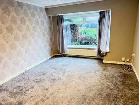 3 Bedroom Bungalow For Rent in Broadway, Chadderton - Photo 4