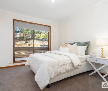 Four Bedroom Family Home with Elevated Views - Photo 2