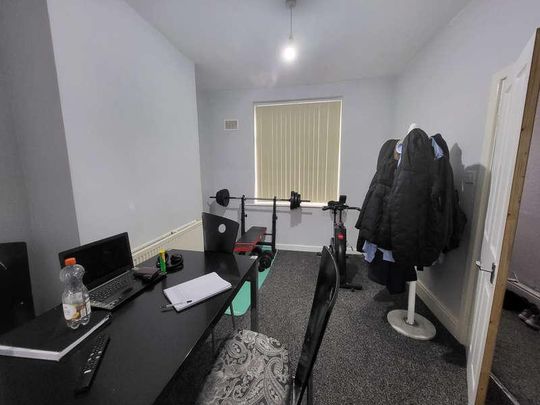 Dalton Avenue, Manchester, M14 - Photo 1