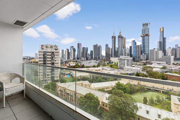 ONE BEDROOM APARTMENT WITH STUNNING VIEWS - Photo 1