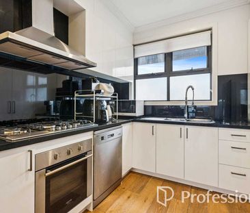 3/450 Doncaster Road, Doncaster VIC 3108 - Photo 2