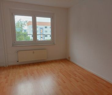 wunderbare 4 Raumwohnung in der 1 Etage für eine ganze Familie - Photo 1