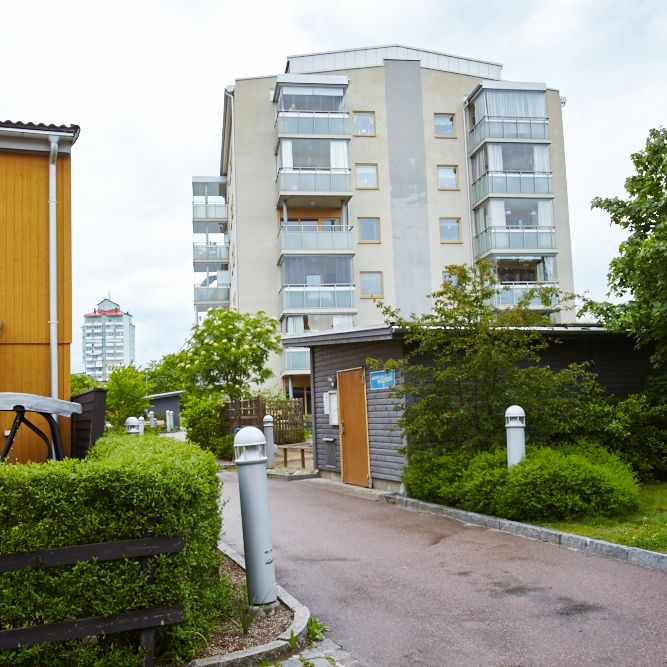 Lövsångargatan 35 - Photo 1