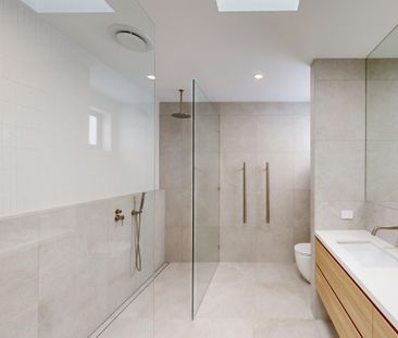 4 Bedroom Wonder! - Photo 5