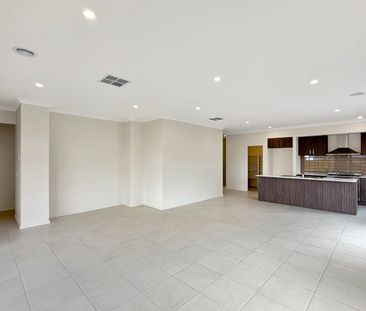 🏡 Brand New 4-Bedroom House in Eynesbury - Photo 6