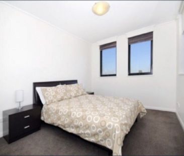 North Sydney - Photo 1