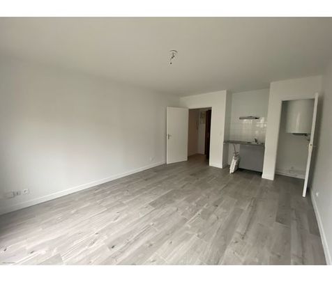 Location Appartement 1 pièce 26m² PONTAULT COMBAULT 77340 - Photo 1