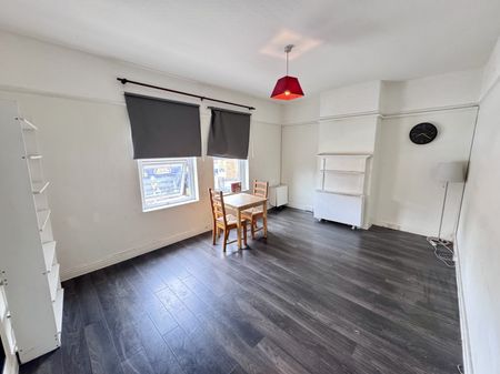 Victoria Road, Netherfield NG4, Nottingham - Photo 2