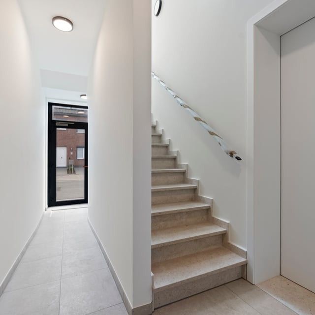 NIEUWBOUWAPPARTEMENT TE HUUR IN SINT-TRUIDEN - Photo 1