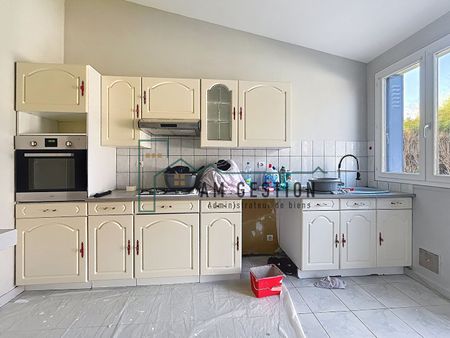 Location Maison 3 pièces 73m² - Photo 2