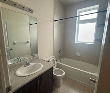 For Lease - 70 Halliford Place Unit# 412, Brampton, Ontario - Photo 3