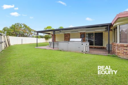 23 Bundarra Crescent, Wattle Grove NSW 2173 - House For Rent | Domain - Photo 2