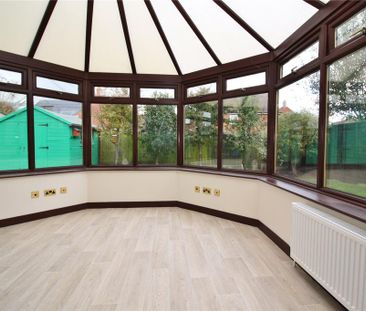 3 bedroom bungalow to rent - Photo 3