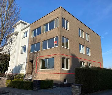 Lichtrijk appartement op gelijkvloers met 2 slaapkamers - Foto 2