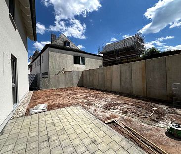 Hochspeyer-Freistehendes EFH, 5ZKB, Terrasse, Garten, Stellplätze, "NEUBAU;ERSTBEZUG" - Photo 1