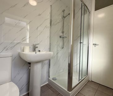 St. Clares Gardens, Bognor Regis - Photo 2