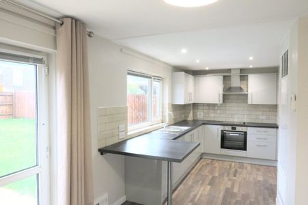 Hawthorne Lane - Photo 5