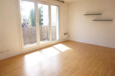 Location Appartement 2 pièces 38m² LILLE 59000 - Photo 2