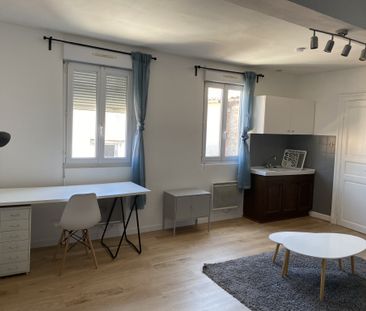 Location Appartement 1 pièce 22m² CASTELNAUDARY 11400 - Photo 1