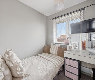 3 bedroom House To Let - Photo 4