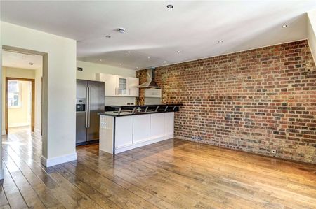 Exceptional one bed Mayfair apartment. - Photo 2