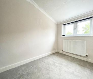 2 bedroom semi-detached house to rent - Photo 2