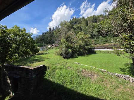 SPAZIOSO E ACCOGLIENTE IN POSIZIONE TRANQUILLA - Foto 5