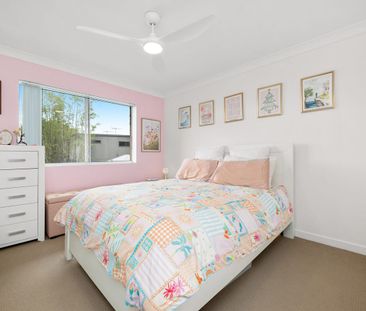 RENOVATED INNER-CITY RETREAT WITH BALCONY & LOCK-UP GARAGE - Photo 4