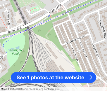 Hoole, CH2 - Photo 1