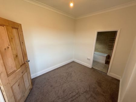 St. Pauls Avenue, Barry - Photo 4