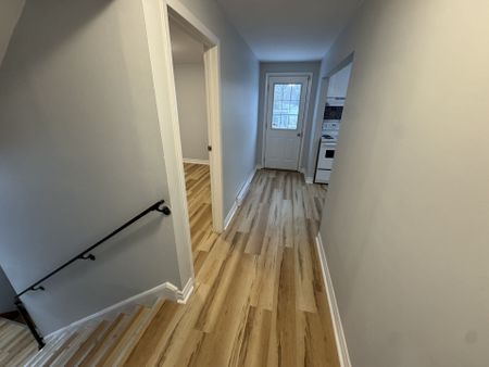 For Lease - 396 Oxford Avenue Unit# 2, Fort Erie, Ontario - Photo 3