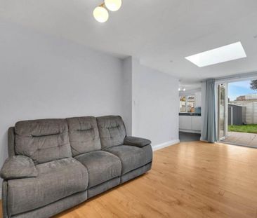 3 bedroom chalet to rent - Photo 4