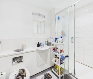 Peel Close, Tatling End, Gerrards Cross,SL9 - Photo 6