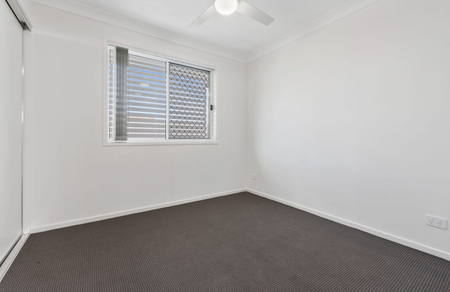 Walking distance to parks and shops. - Photo 5