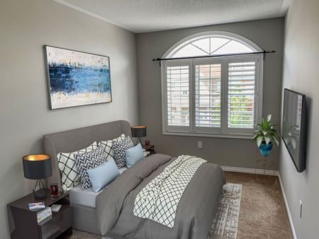 For Lease - 866 Francine Crescent, Mississauga, Ontario - Photo 5