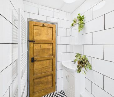 1 bedroom in a house share to rent - Photo 5