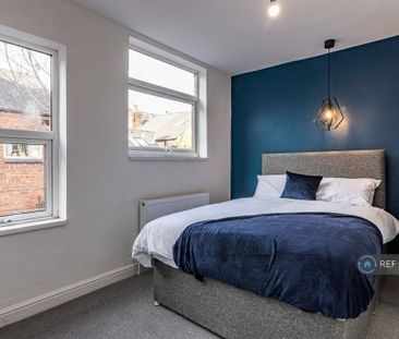 1 bedroom in a house share to rent - Photo 3