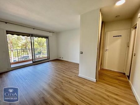 Location Appartement 1 pièce 24m² MANDELIEU LA NAPOULE 06210 - Photo 2