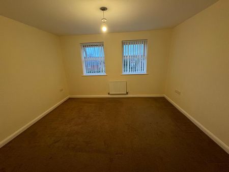 KestrelGrove, Hucknall, NOTTINGHAM - Photo 4